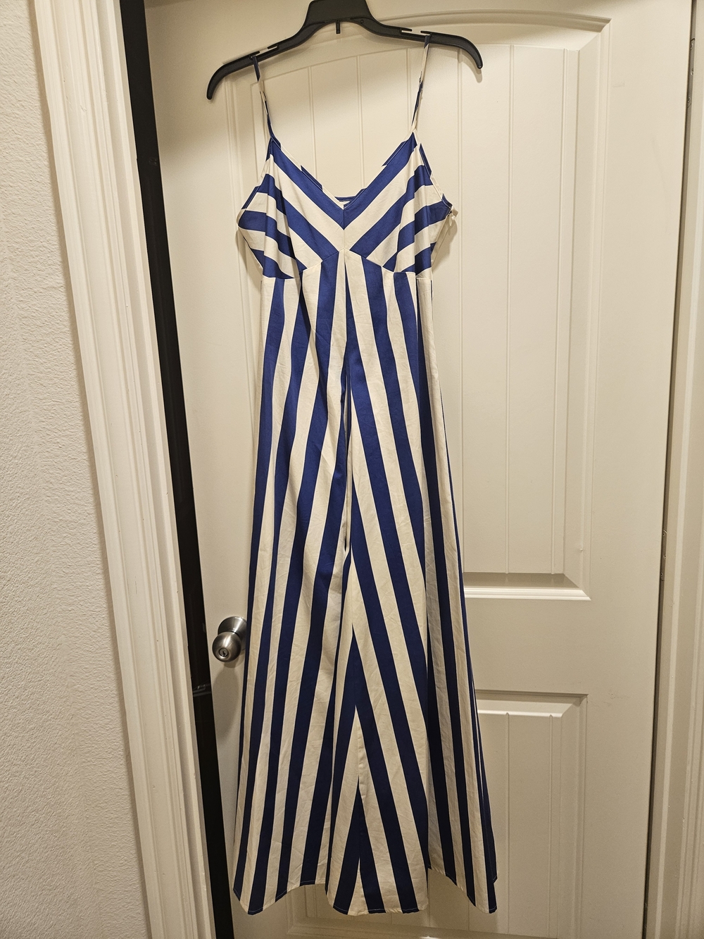 Blue and White Striped Maxidress with pockets!